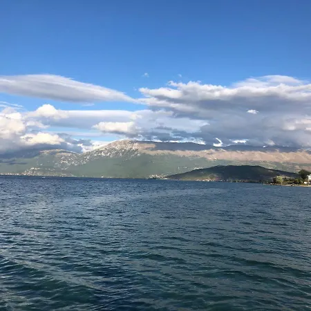 Pogradec Apartment *